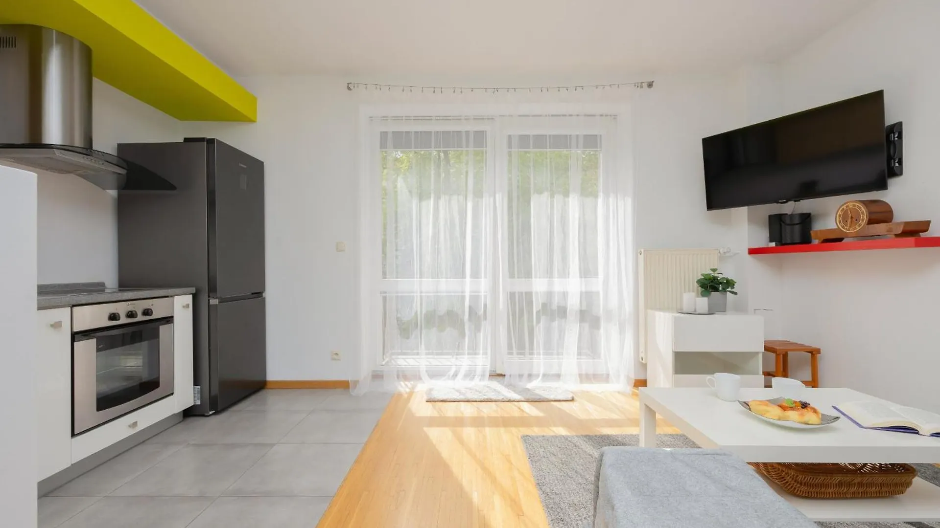 Sunny Apartment In The Heart Of Warsaw By Noclegi Renters פולין