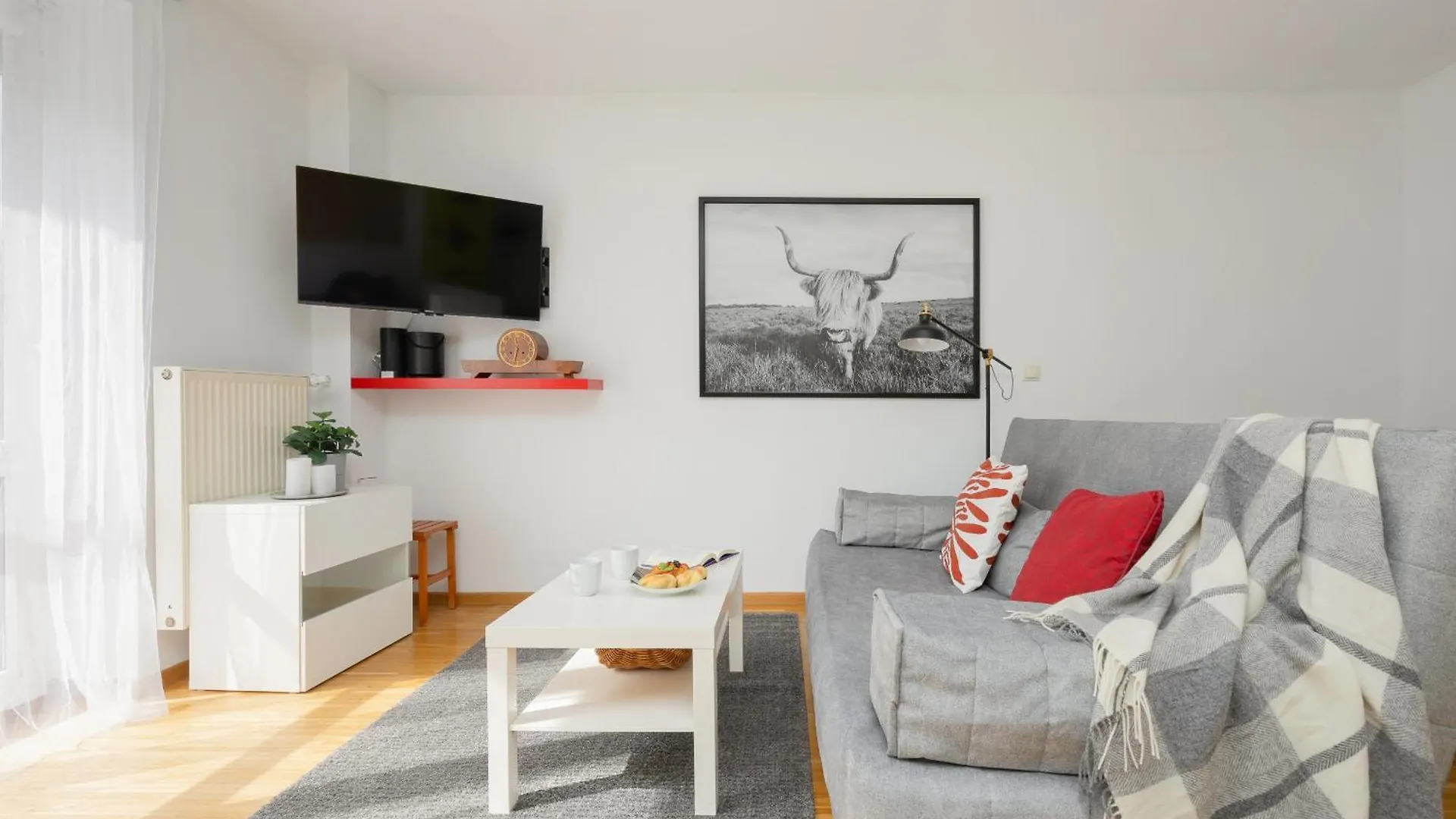 Sunny Apartment In The Heart Of Warsaw By Noclegi Renters