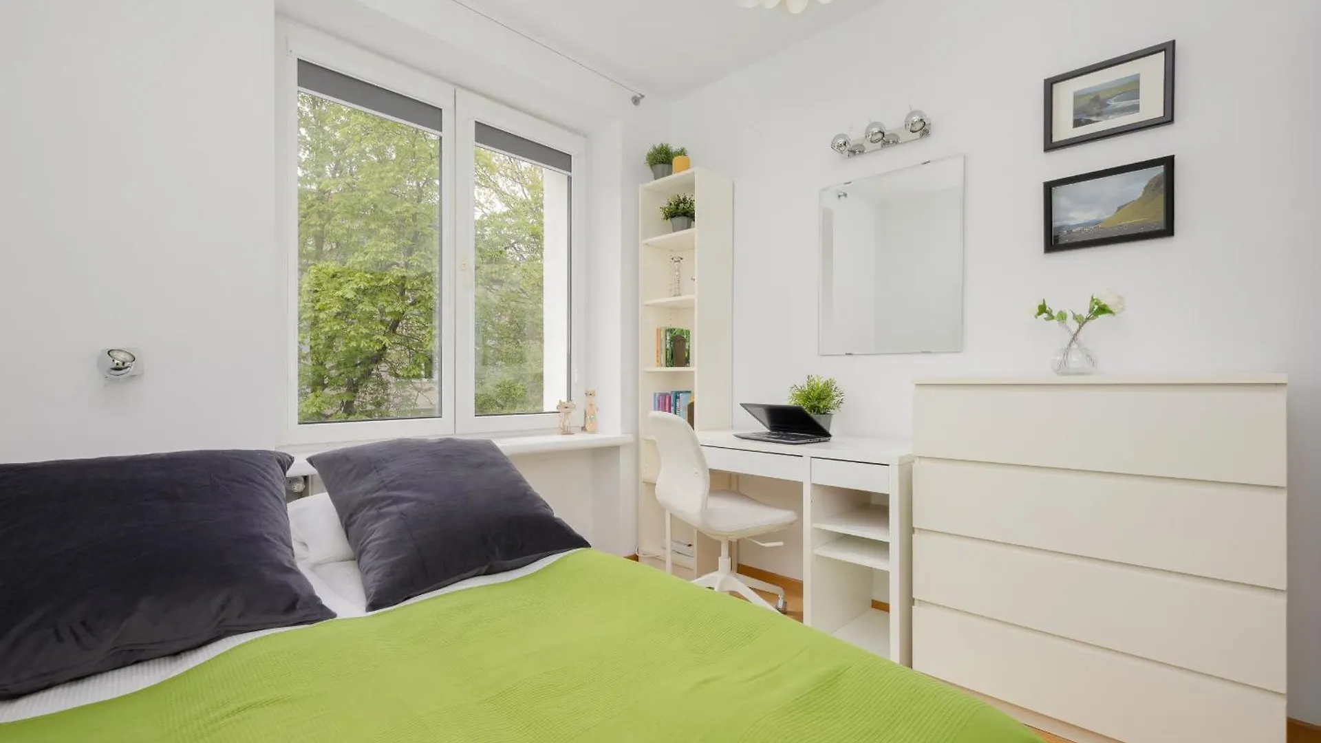 Sunny Apartment In The Heart Of Warsaw By Noclegi Renters